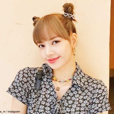 りさ ｰ Lisa From 블랙핑크 봇 リサ可愛いのそれに綺麗でかっこいいのリサ完璧じゃん Rtしたbotとぺンを迎えにいく Rtしたbotとペンを迎えにいく