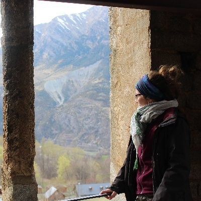 🌿🌾(Bio)Arqueòloga UB-UAB |
📚 Estudiant Conservació-Restauració UB