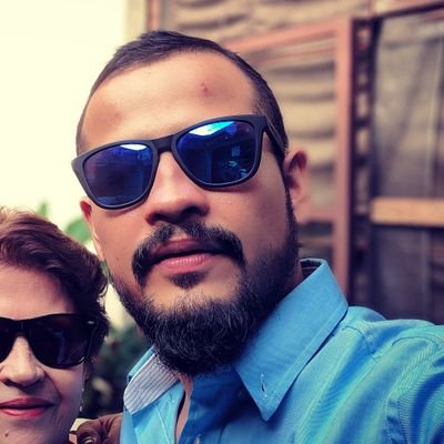 Estratega Digital. Javeriano. Music Lover (Tech-House - Rock - Hip-Hop) Deportivo Cali - Chelsea FC