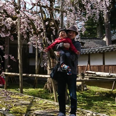 2018年12月から富山に移住！
出身は愛媛
瀬戸内と日本海側の天気の違いにびっくりですな！
住んでる場所の人たちはいい人多くて暮らしやすいですね～