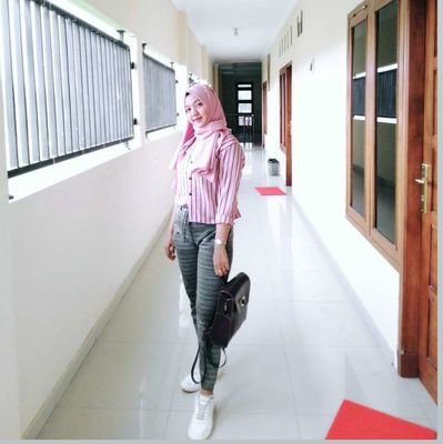 elvinda96's profile picture. 🏤 universitas mercu buana yogyakarta
🎓 S1 Accounting
🏡 sumatra utara ~ kalteng ~ yogyakarta
👪 myfamily
💜 like single
🔛 olahraga
ig:@elvinda_ningsih
