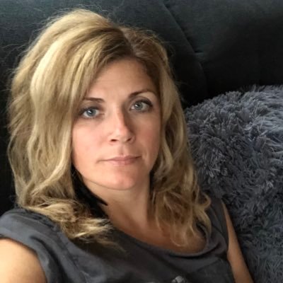 aneteapsite's profile picture. Strādāju, lai algu notriektu teātrī un koncertos.  https://t.co/a0gFghucSh