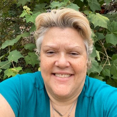 Spd. Christian Grandmother, born & raised in the country! Love God, my family, dirt tracking, NASCAR, Auburn🦅🏈 & TRUMP!!💯🇺🇸 PRO-LIFE #NRA