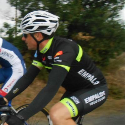 Passionné par le Sport: 🚴♂️ Cyclisme 🇫🇷 @LeTour & @LeTourFemmes 🏉 Rugby ProD2 💚🖤 et Top14 🔴⚫ ⚽️ Foot 💜 et le Sport mécanique.