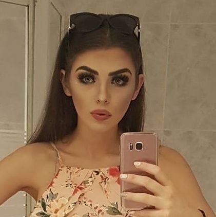 Makeup ♡ Positive Thinking ♡ Self Care ♡ Animals ♡ Music ♡ Being Kind ♡
IG: glamwith.amanda 💁🏻♀️