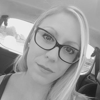 LaCasaDeSylvie's profile picture. Gameuse et series addict ! #LaCasaDePapel #DesperateHousewives #OrangeIsTheNewBlack