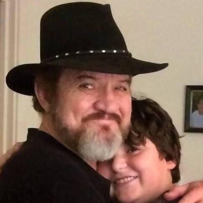 Texas boy• Single Dad• Raising two kids• Constitutionalist• Marine Vet. Love God,Family, Country, cooking, animals, writing, football (Chiefs).. 🇺🇸 MAGA 🇺🇸