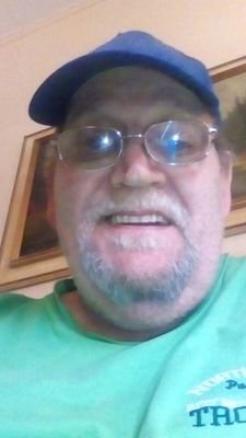 Harry64181815's profile picture. Zur Schule gegangen, dann Lehre. Dann gearbeitet. Und jetzt Rentner. Amen 😂😂😂