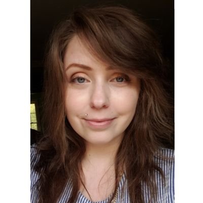 b0mbshellmeg's profile picture. Photographer and gamer. Animal lover and anime enthusiast 
@bombshellmeg ig
@the_vonpetersons follow my pets ig