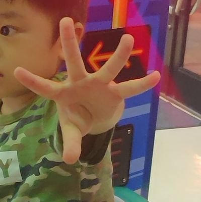 kurara1120's profile picture. official髭男dism 武道館&大宮ソニックシティ参戦♥️
猫 ディズニー 大好き💕
写真は偶然にも宿命の『とどけ‼️』になった可愛い手