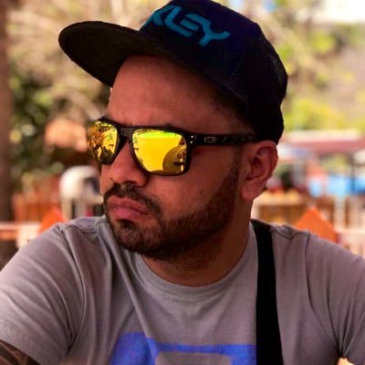 eduarlexostos's profile picture. Una sola cara 😎