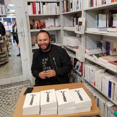 Écrivain, scénariste, ex conseiller ministériel. Éditorialiste culture, songwriter, Romans “Après quoi on court” “Le détachement”. Représenté par VMA.