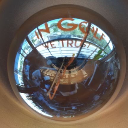 Leovi01's profile picture. El hombre q ha empezado a vivir seriamente por dentro, empieza a vivir mas sencillamente por fuera. EH