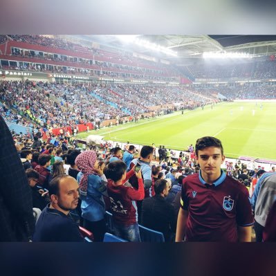 uumutoztkr's profile picture. 