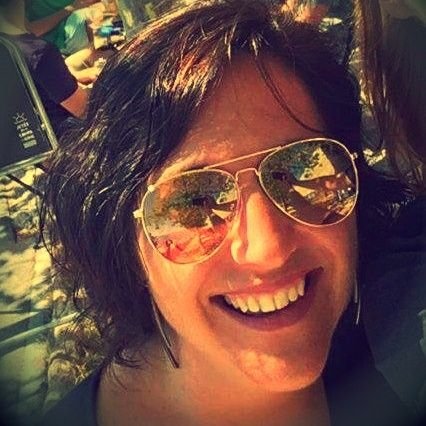 Nanotecnòloga, abans al ICN2 a CAT, now at ORNL in USA. Scientist, mare i dona, en ordre indefinit, però persona davant de tot. She/her.
