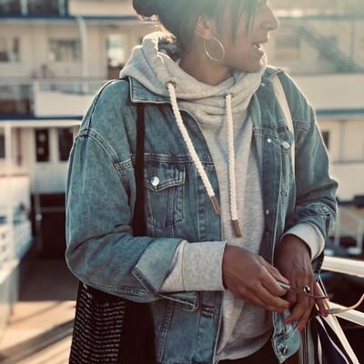 DansouLa's profile picture. A frenchy consultant realizing a dreamed course around the world and architecture. IRL, I'm in public policies assesment and  citizens participation