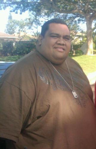 30 year old struggling to lose weight. 512 pounds. Looking to raise money to take off of work for 3months.. move to oahu and start my weight loss journey. help?