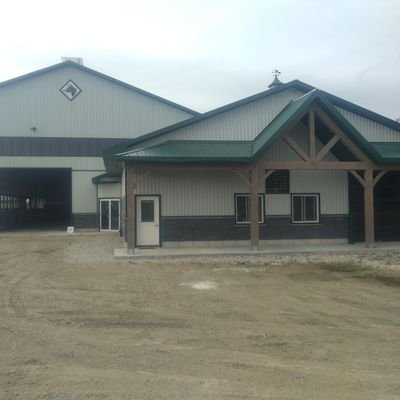 dairy/grain farmer, robots, 2000 acres in Maplevue Farm with brother Dave, married to Laura proud father of Brooklyn, Alexis and Devin