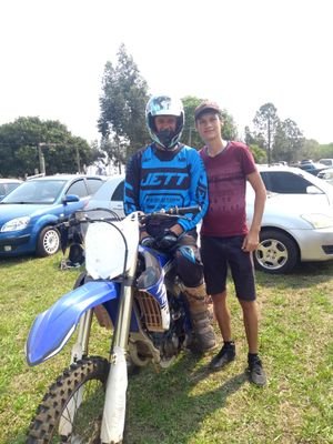 Encarnación. Py

Piloto de Motocross y Rally