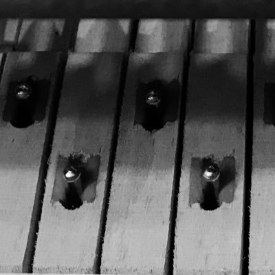 WriteItOutForMe's profile picture. just some invisible random being out there