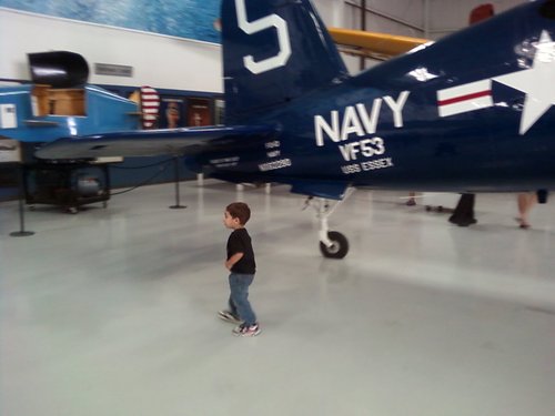 osls24's profile picture. I'm a mother of a two year old,married for 4yrs, i'm a stay a home mom but sometimes wish a rather go back to work..lol.but thank god i dont,well any ? just ask