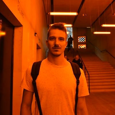 Locdjbrdeb's profile picture. 