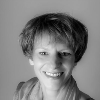 Moeder van 4 | Getrouwd met de liefste | Zeeland | Frankrijk | Boeken | Bedrijfskunde | Zorg