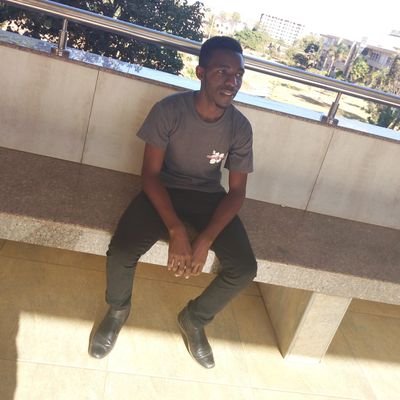 Antoh555's profile picture. Realist