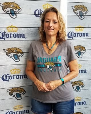 SharonE02916693's profile picture. Just a girl trying to live my best life and leave positive vibes in my wake.