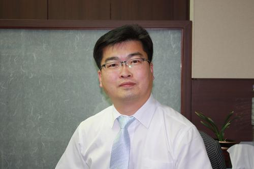 아이에게 대한민국! 정말 살기좋은 나라다라고 
당당히 말하고 싶은 아빠가 되고 싶다..