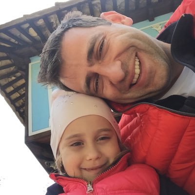 zero21chng's profile picture. utility over cash