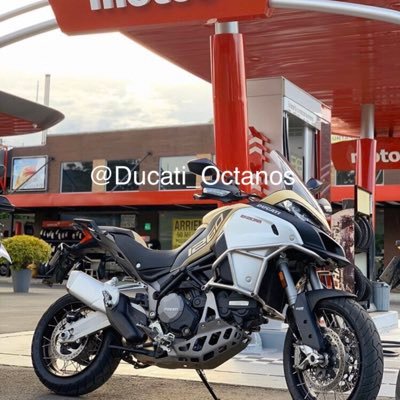 Movimiento Ducati Multistrada Colombia