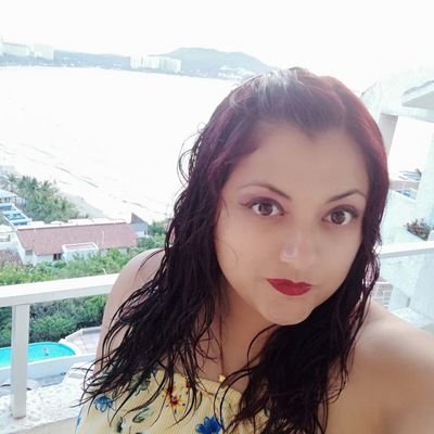 BethsabeOrtega's profile picture. Ojos miel