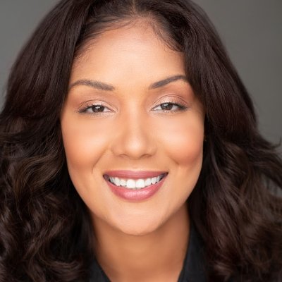The Official Twitter of Model & Business Coach | Marketing & Branding Expert | TV Host - Personality - Are you a leader? join my list https://t.co/BdVCIqZiXA