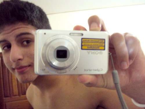Poder,poder,poder quando vai pra debaixo da terra GG!!! :*)
