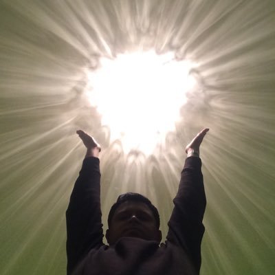 osfervazquez's profile picture. Aspirante a periodista deportivo, espectador de la política y amante de la historia. Si quieren saber de mi pasado, les diré que llegué de un mundo raro