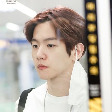 Roleplayer of Byun Baekhyun from Exo ©1992. Follow the real one @B_hundred_Hyun . My beloved honey bunch '^' @reals_pcy . I'm not a cutie. tobeli coaeyo 🍓