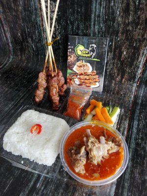 syiaraqiqoh_sby's profile picture. SYIAR AQIQOH
Pusat Layanan Aqiqah, Nasi Kotak, Nasi Tumpeng