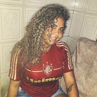 tamisops20's profile picture. Pisciana com ascendente em gêmeos ♓♊ tricolor até morrer 😍 @FluminenseFC ❤️💚