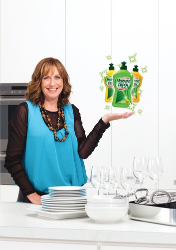 Don't waste time doing the dishes, get out there and have some real fun. Get your house sparkling clean in record time with these magic tips from Morning Fresh.