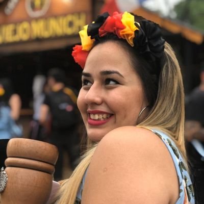 Puqqui's profile picture. Mi vida es Valen. Me gusta bailar, hablar y comer