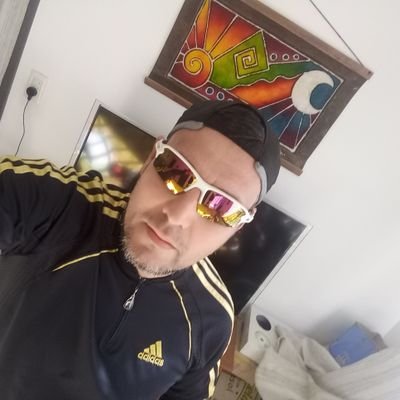 icarballo25's profile picture. Ingeniero, padre, hijo, hermano, buscador empedernido de verdades, sueños,  paz y evolución, musico frustrado y deportista de intermitencia. Racing - Peñarol.