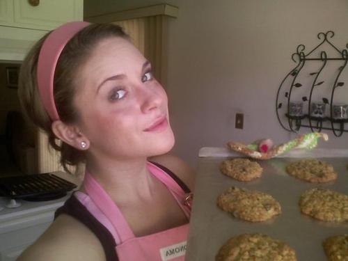 I am a 22 year old UNLV student and Vegan. One day I hope to be the Vegan Rachel Ray.I am looking to connect with other people with similar interests