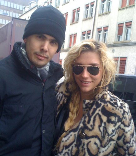 LemainSuxx's profile picture. hellooo... i'm 28 years old.. and i'm very proud too meet ke$ha.. animals & cannibals you're welcome... http://t.co/YnBRmEac