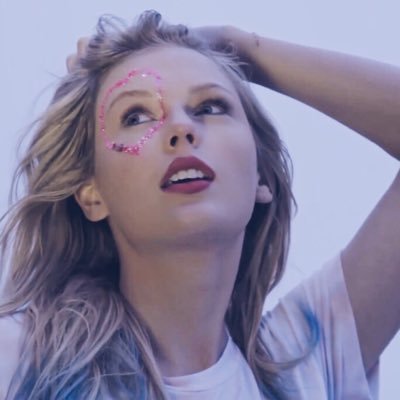 longlivejuly9th's profile picture. 𝐢𝐭'𝐬 𝐠𝐨𝐥𝐝𝐞𝐧, 𝐥𝐢𝐤𝐞 𝐝𝐚𝐲𝐥𝐢𝐠𝐡𝐭. 𝐬𝐰𝐢𝐟𝐭𝐢𝐞 𝐬𝐢𝐧𝐜𝐞 𝟐𝟎𝟎𝟕. #𝐋𝐨𝐯𝐞𝐫𝐅𝐞𝐬𝐭𝐖𝐞𝐬𝐭 𝐧𝐢𝐠𝐡𝐭 𝟏!