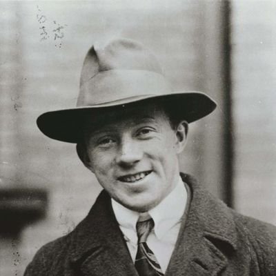 ByMichaelson's profile picture. Scientist