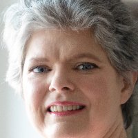 Lisa Lowe (@lisalowewriter) 's Twitter Profile