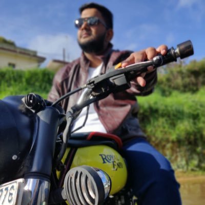 bharath_muthu's profile picture. Human Being | 90’s Kid😎