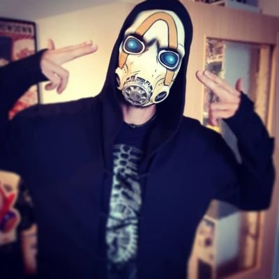 Der_Tsuro's profile picture. Time Waits for no One° lvl 31° Fleisch Liebhaber° Nerdy Sammler° Gekko/ #Lieblink -Papa° Assassine mit Tick° bestreitet lvl für lvl mit @Aroka_Shinawa°