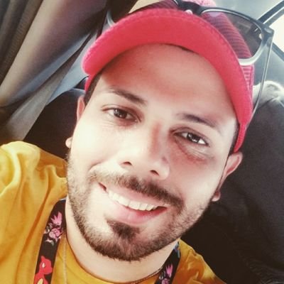 • PGo Player 📱 • Valor 🔥 • Level 4️⃣6️⃣ • Shiny Hunter ✨ • Gryffindor 🦁 • Music 🎶 • Pizza 🍕 • Tacos 🌮 • Cruise 🛳 • Travel 🌎